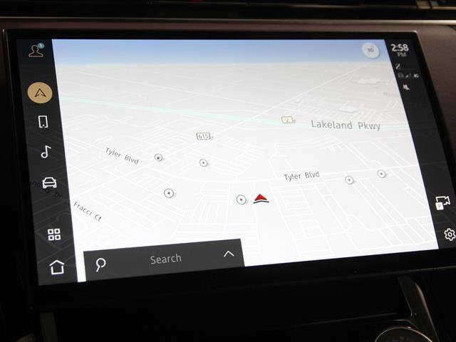 Used 2023 Land Rover Range Rover Sport SE Dynamic image 10