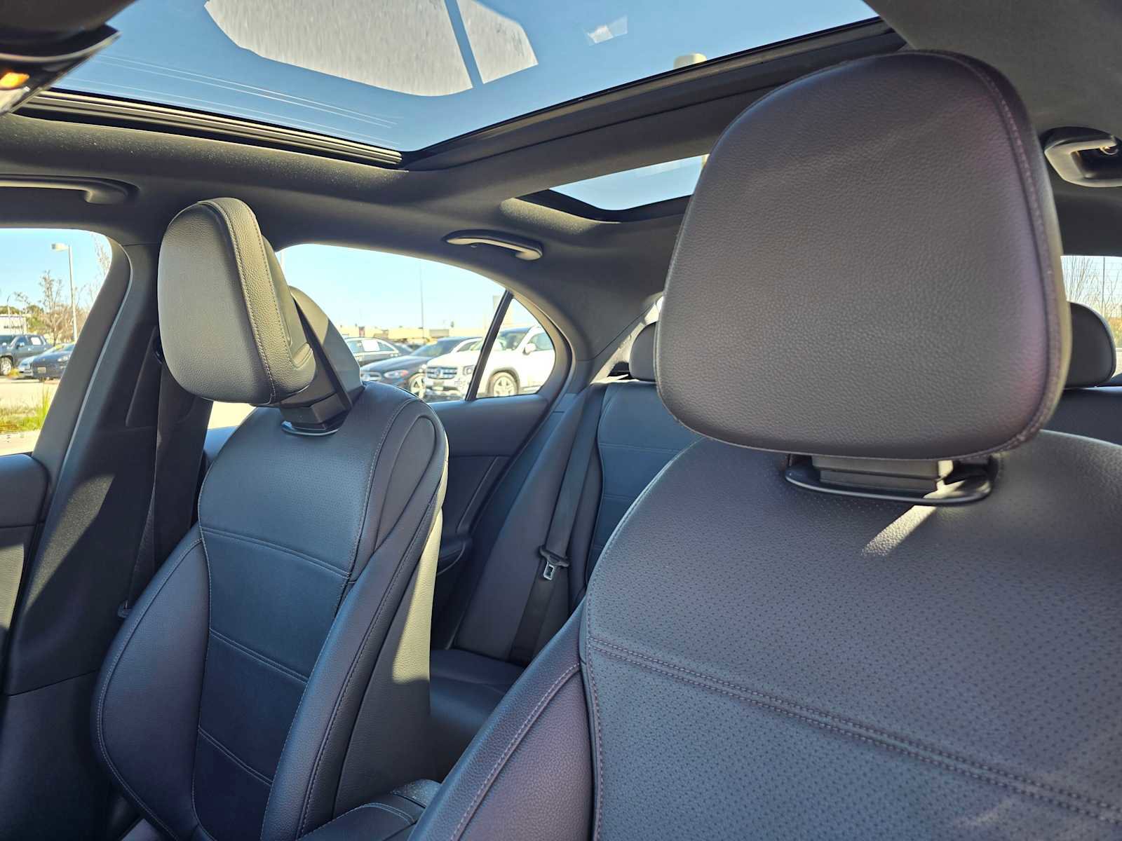 Used 2024 Mercedes-Benz C 300 Sedan image 23