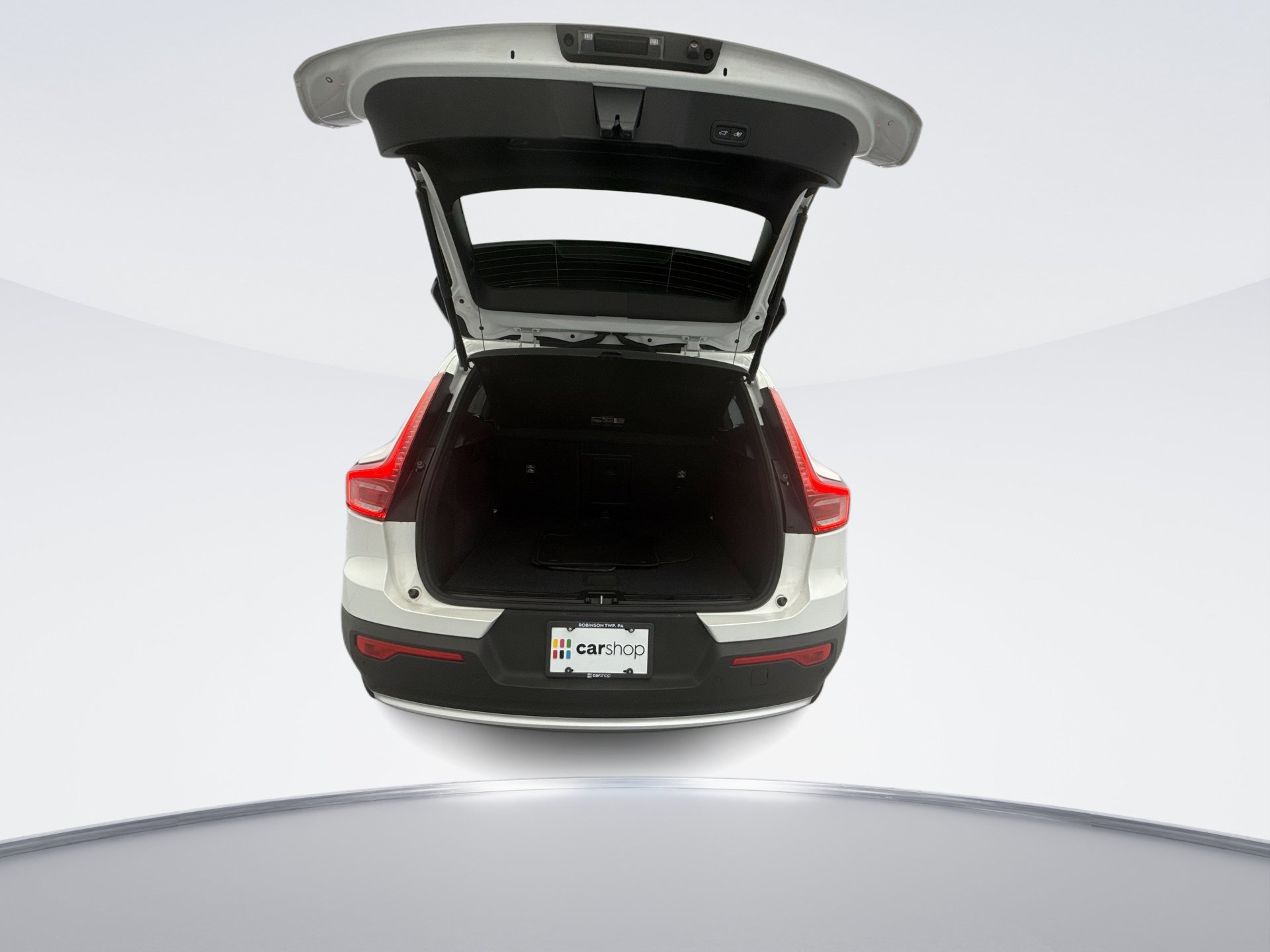 Used 2024 Volvo XC40 B5 Core AWD/4WD image 23