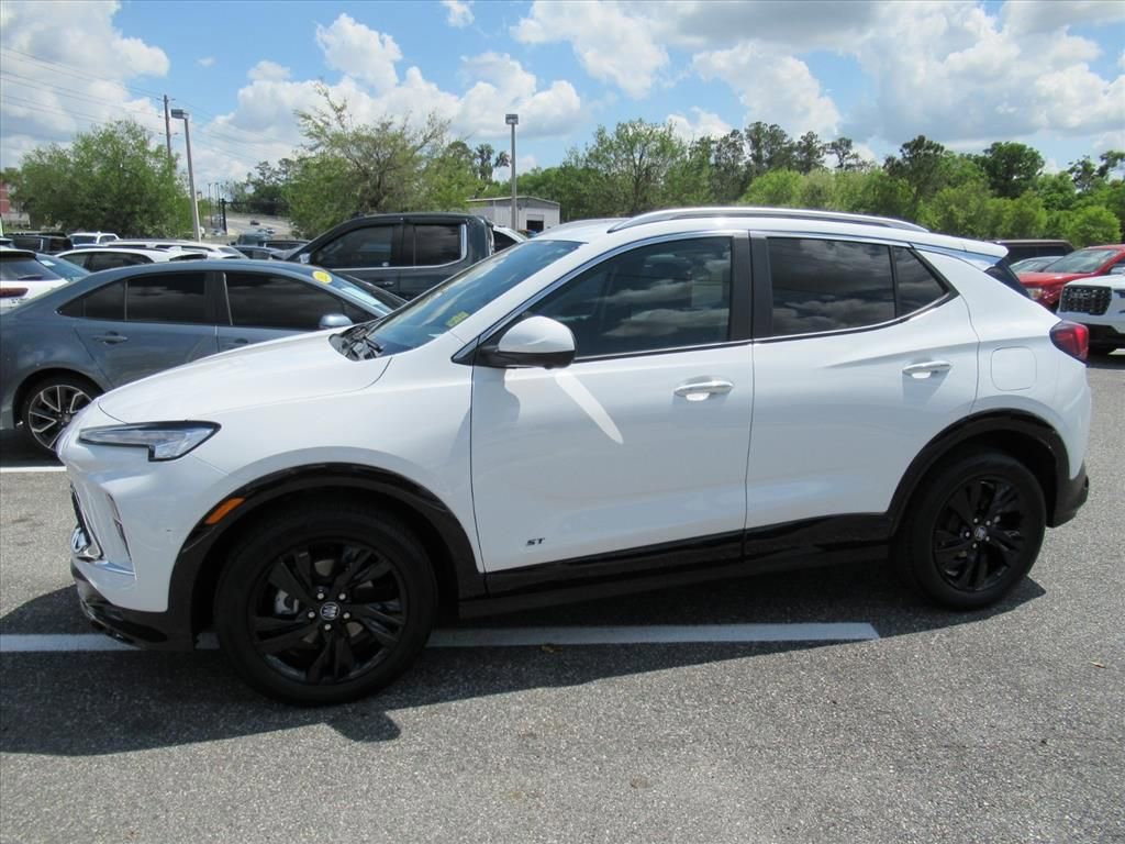 Used 2026 Buick Encore GX Sport Touring w/ Advanced Technology Package image 4
