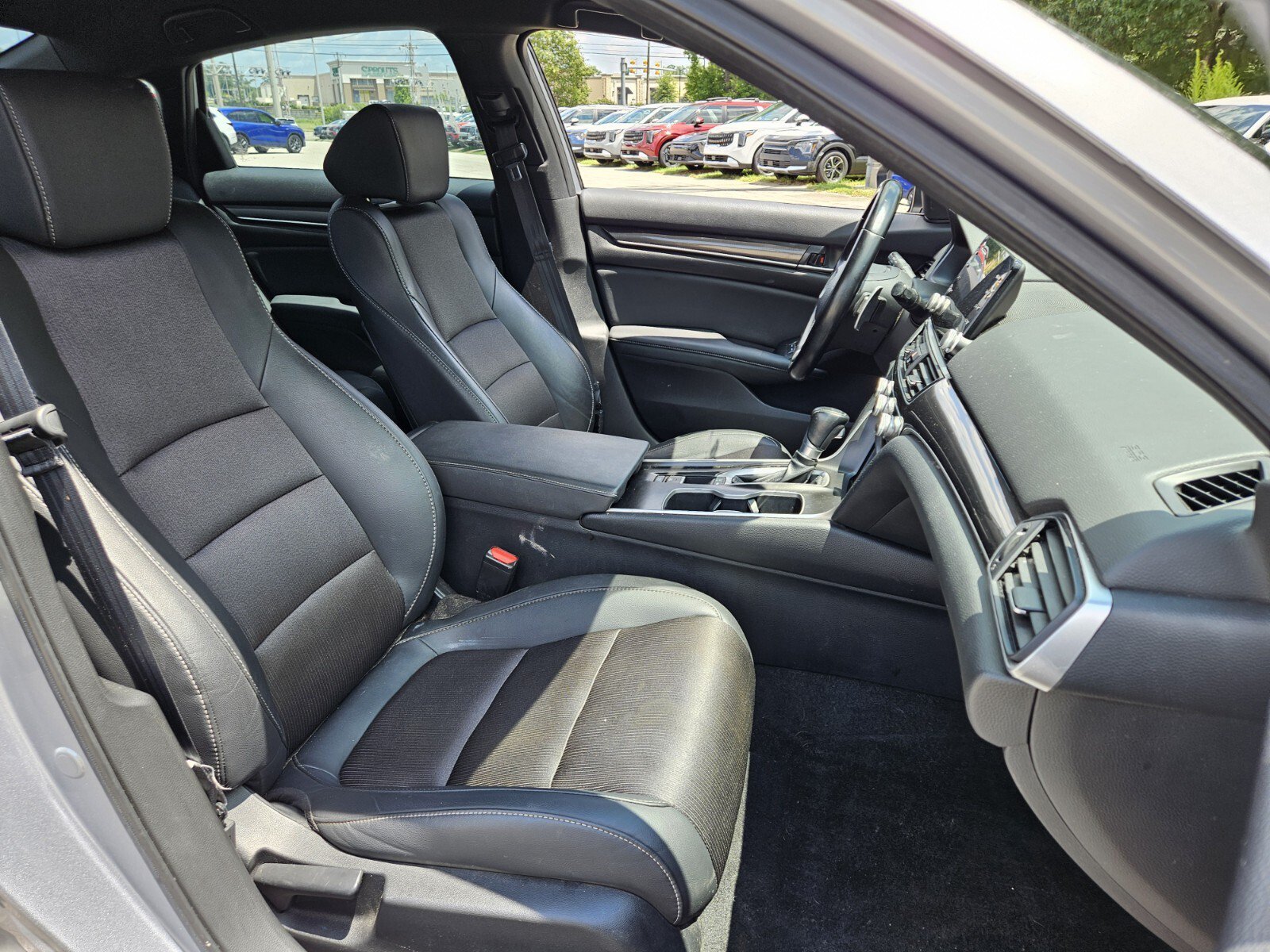 Used 2020 Honda Accord Sport image 17