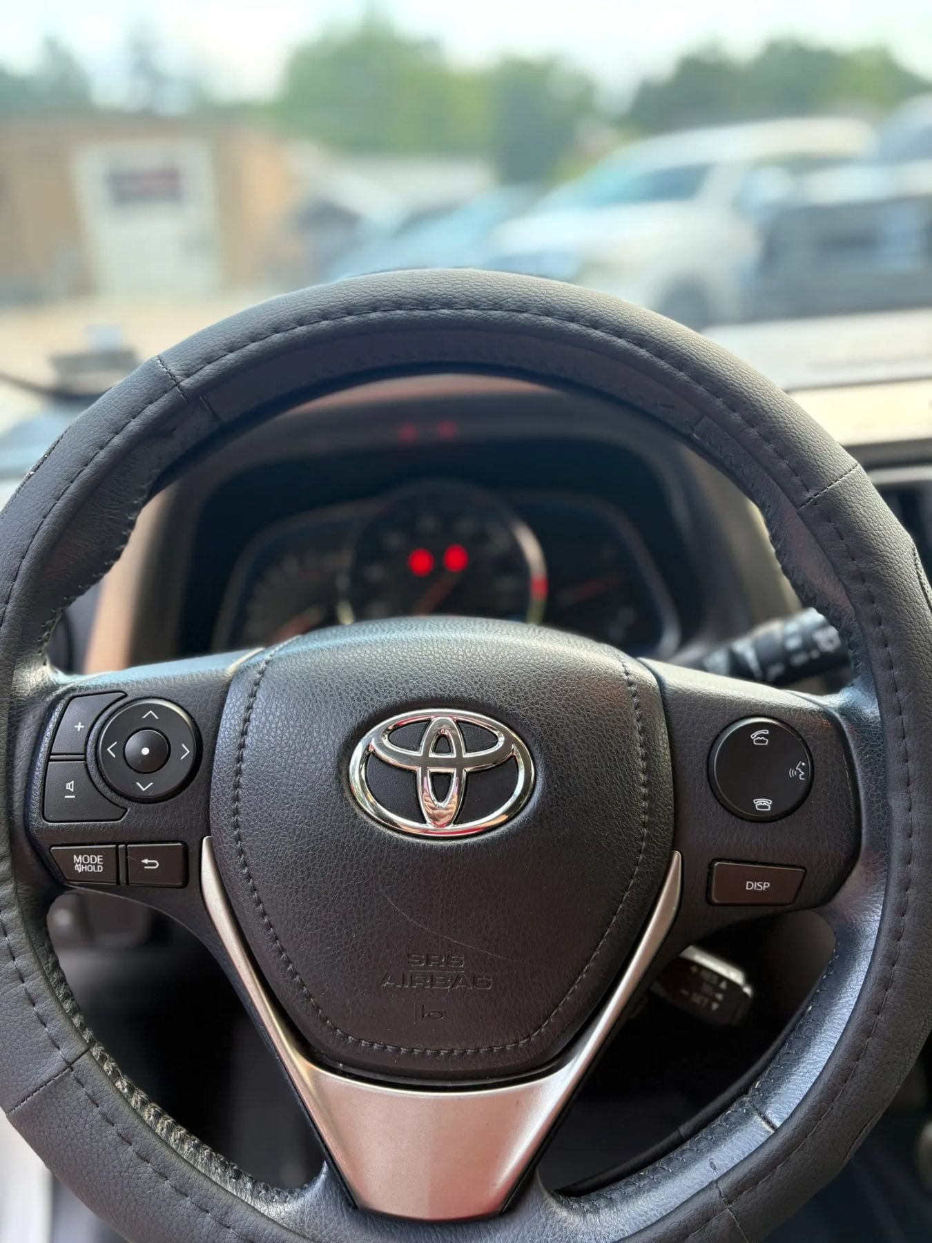 Used 2015 Toyota RAV4 Limited w/ Outdoor Package FWD image 13