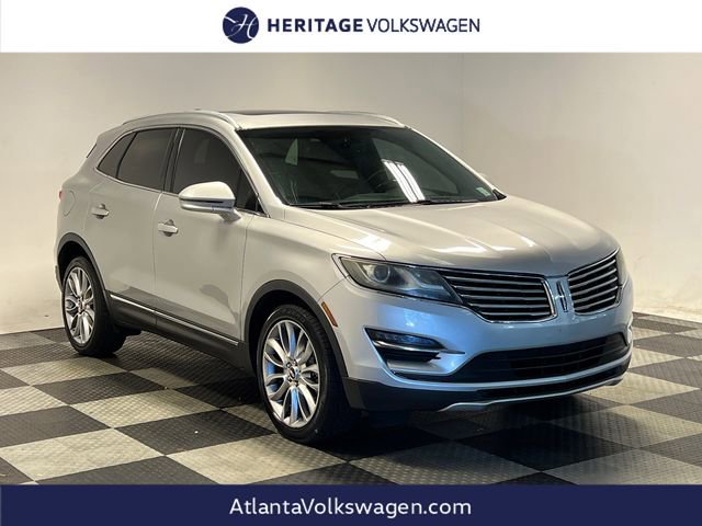 Used 2017 Lincoln MKC Reserve image 1