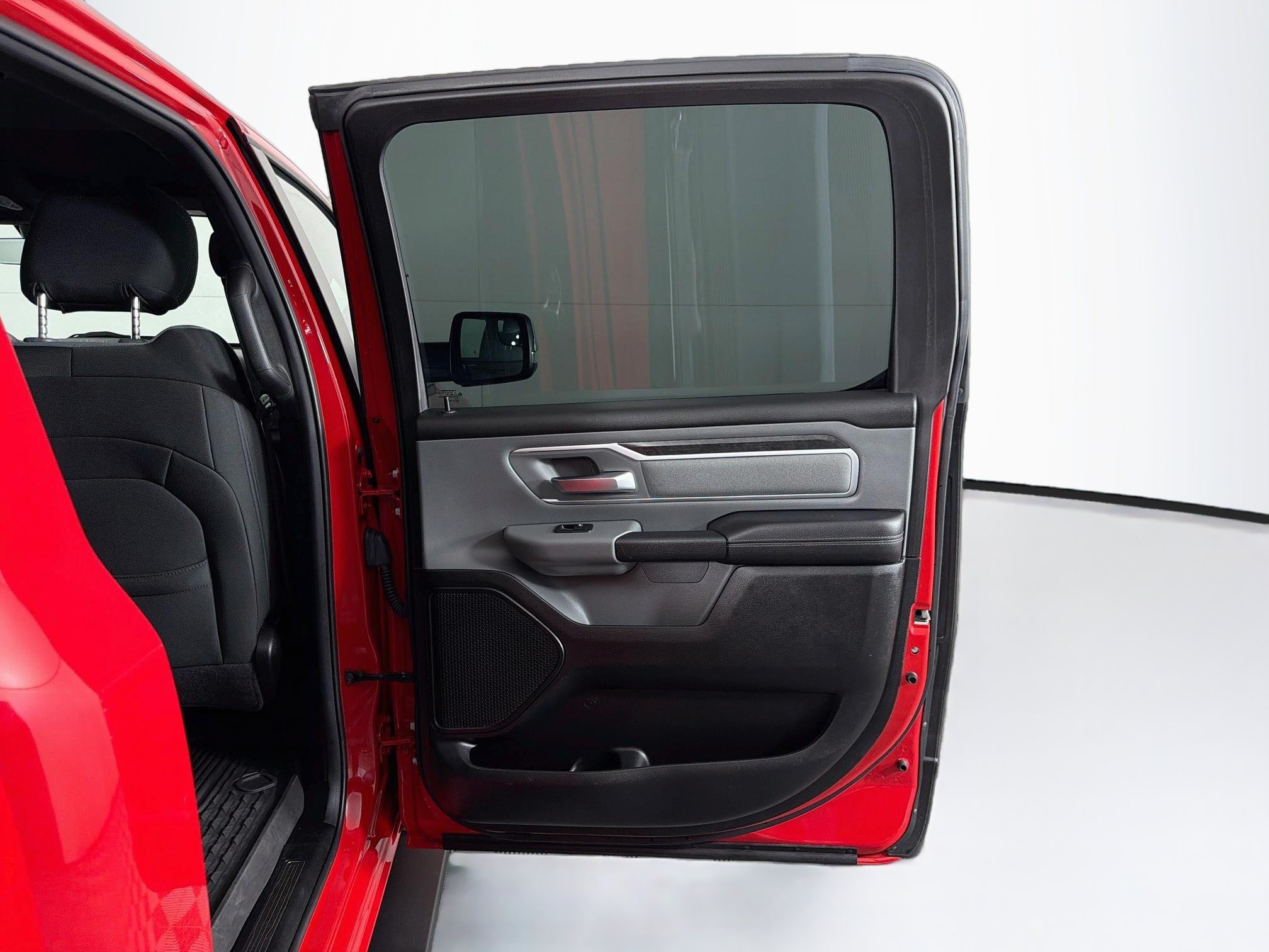 Used 2021 RAM 1500 Big Horn AWD/4WD image 30