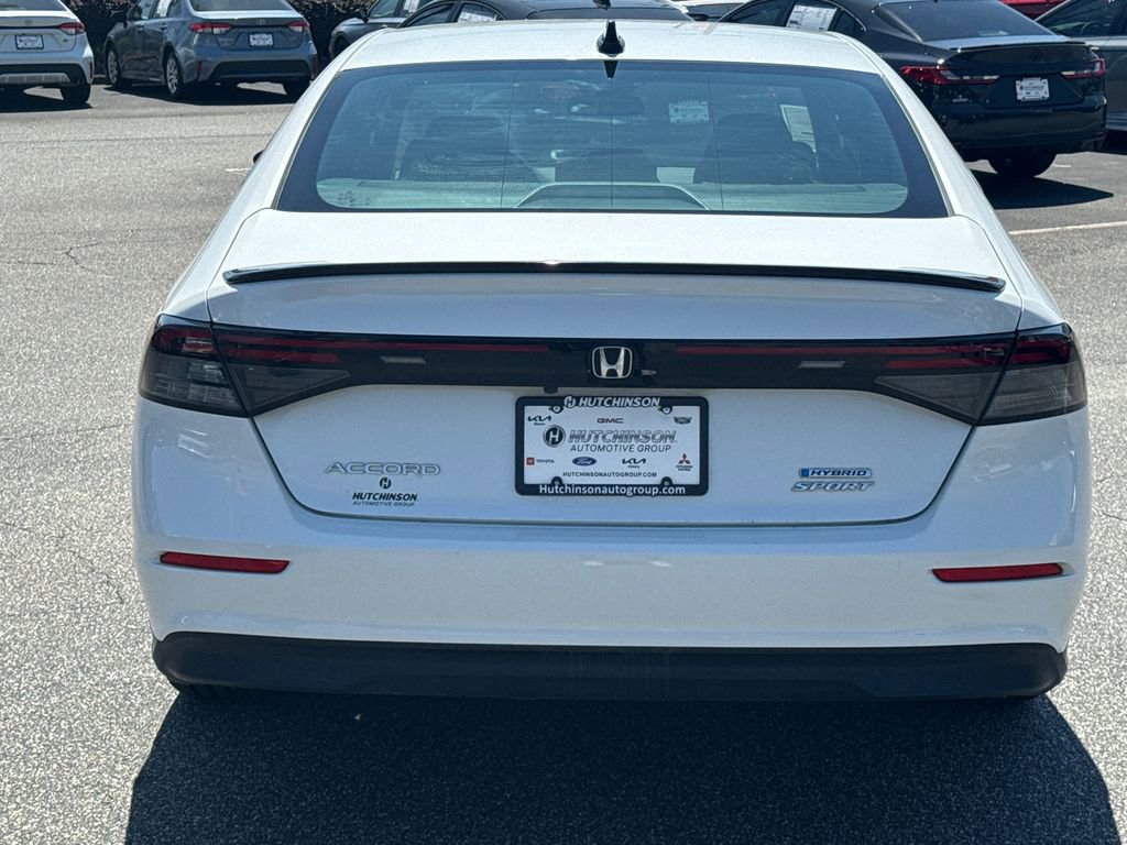 Used 2024 Honda Accord Sport image 4