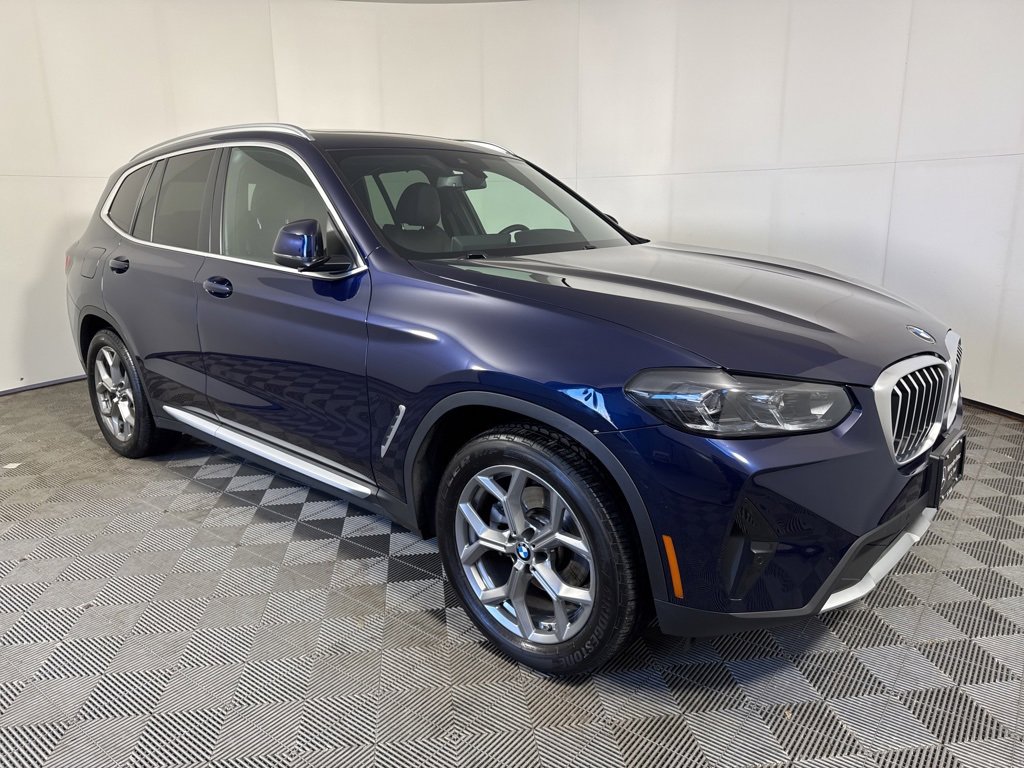 Used 2022 BMW X3 xDrive30i w/ Premium Package image 11