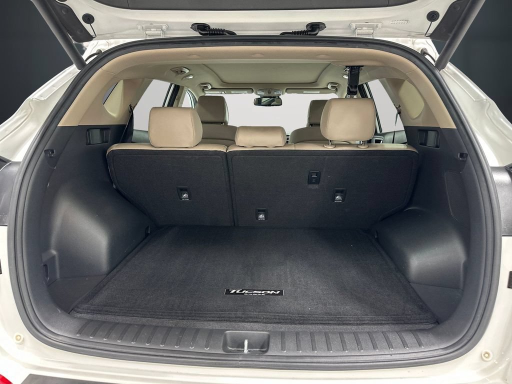 Used 2016 Hyundai Tucson Limited w/ Option Group 03 FWD image 12