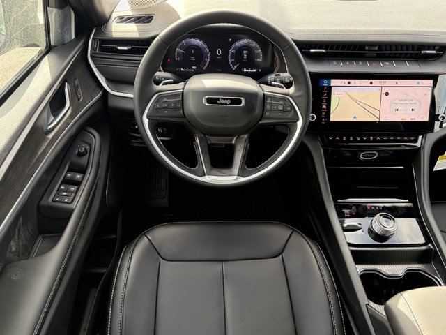 New 2026 Jeep Grand Cherokee Limited image 37