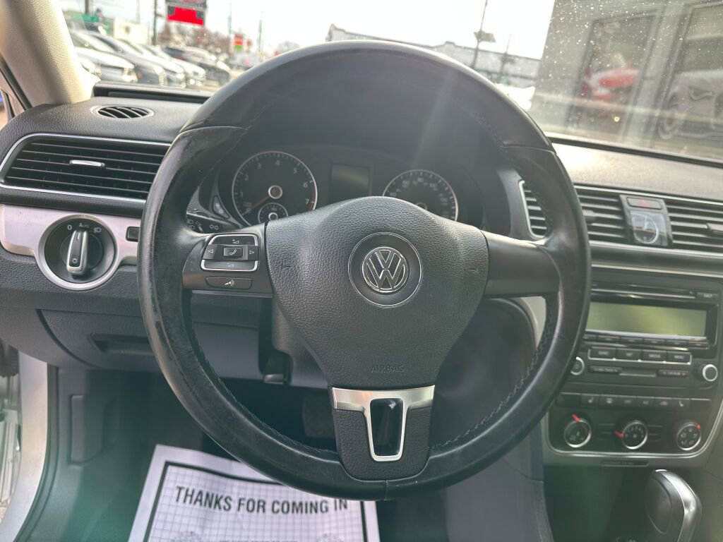Used 2014 Volkswagen Passat 1.8T Wolfsburg Edition image 13
