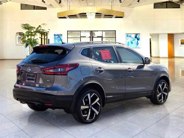 Certified 2022 Nissan Rogue Sport SL FWD image 5