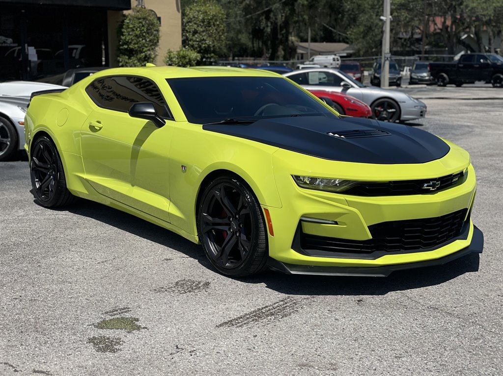 Used 2020 Chevrolet Camaro SS RWD image 22