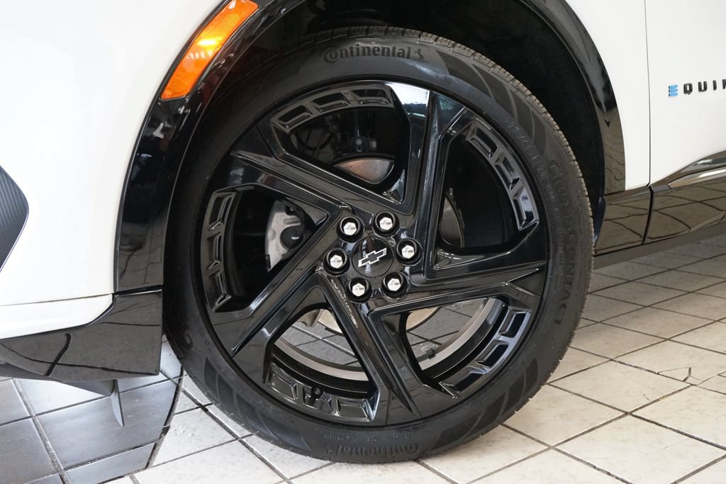 Used 2024 Chevrolet Equinox EV RS FWD image 65