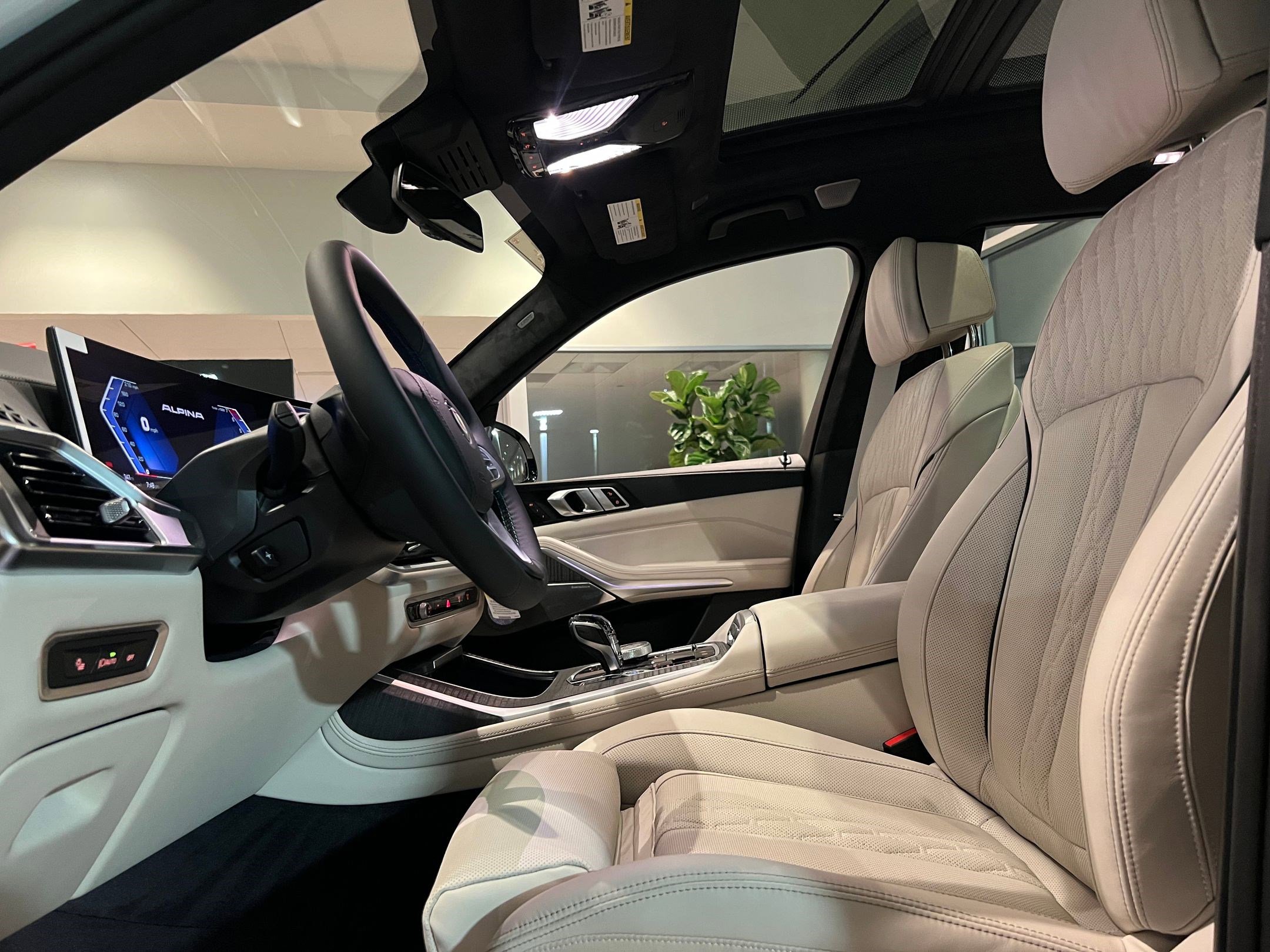 New 2026 BMW ALPINA XB7 image 5