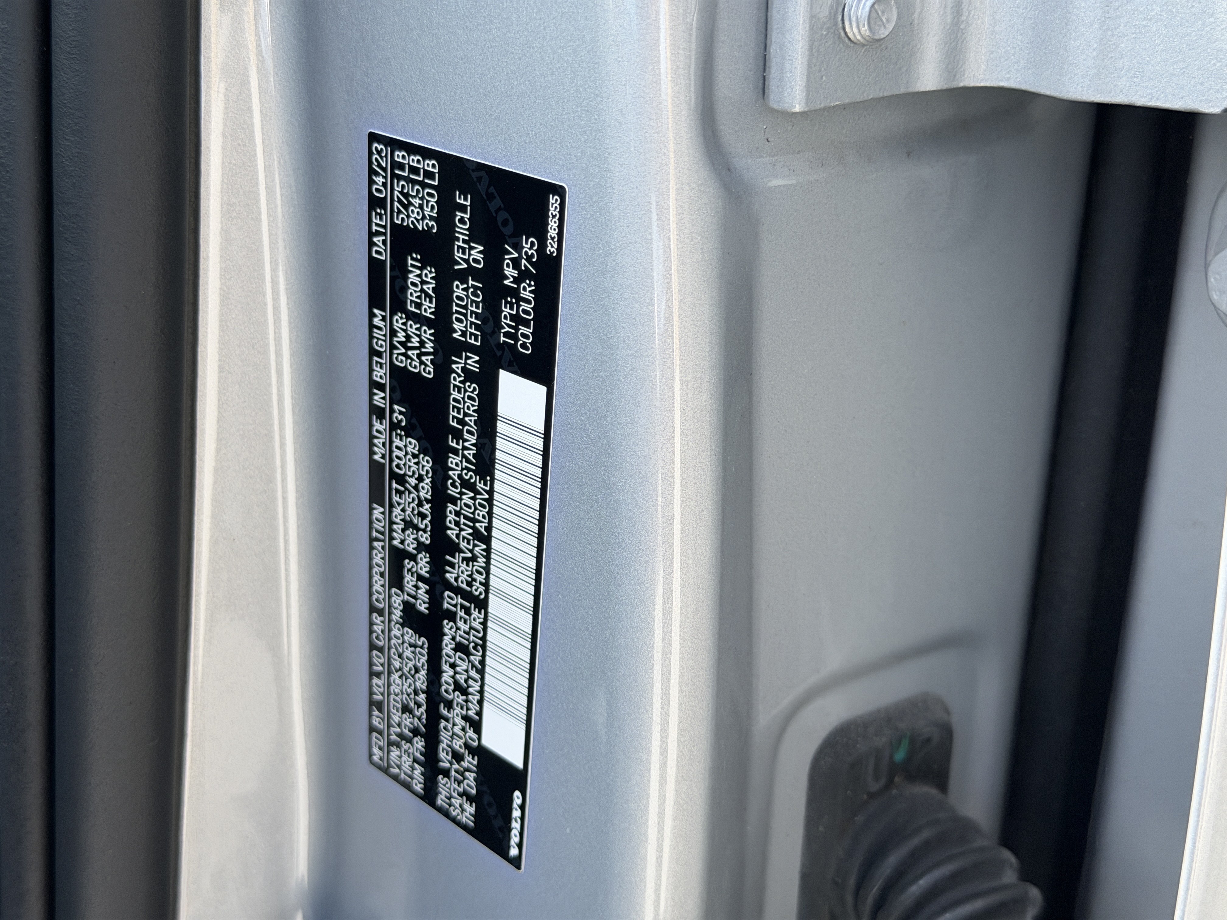 Certified 2023 Volvo C40 Recharge Core AWD/4WD image 31