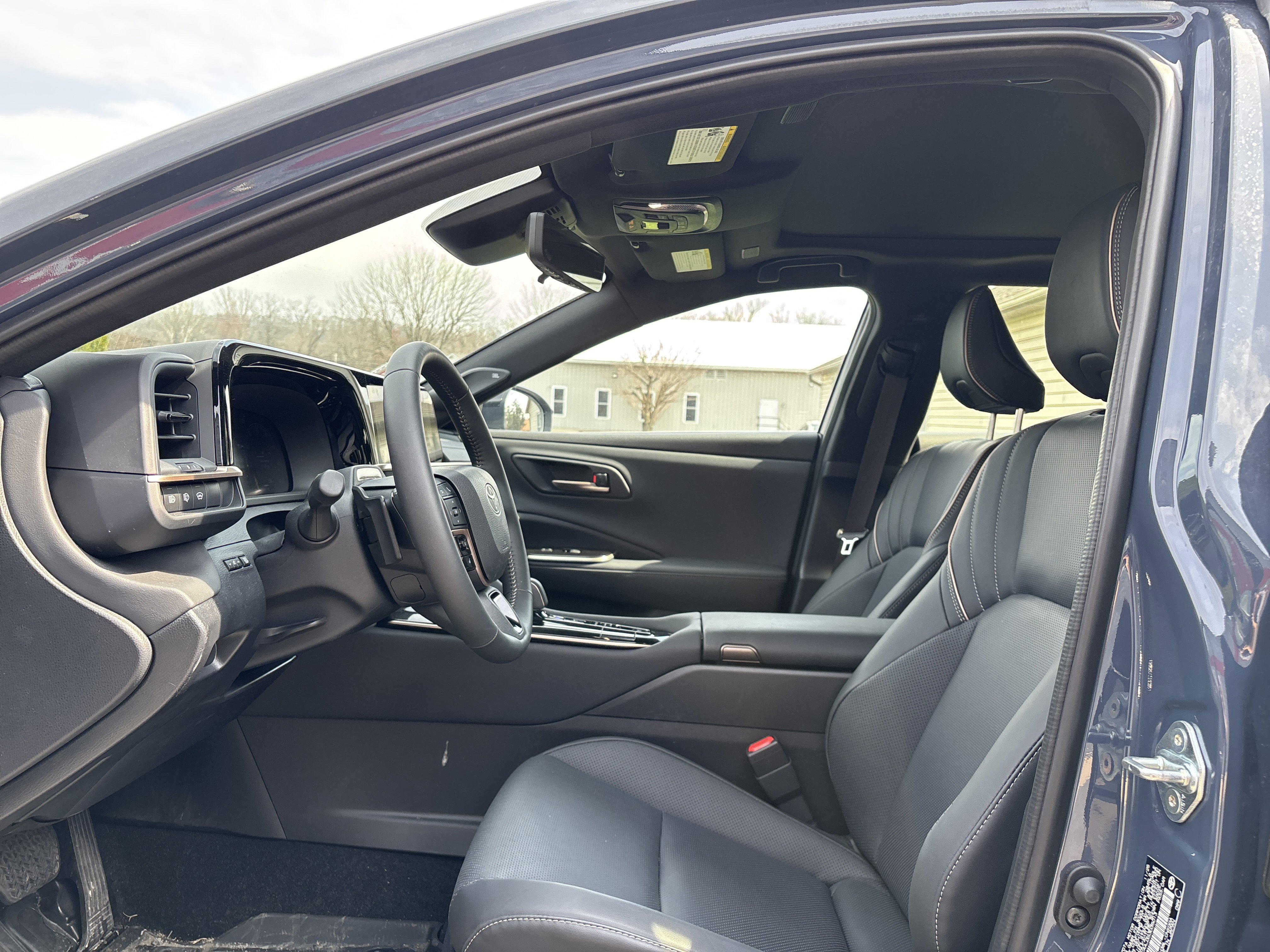 Certified 2025 Toyota Crown Signia w/ Advanced Technology Package image 13