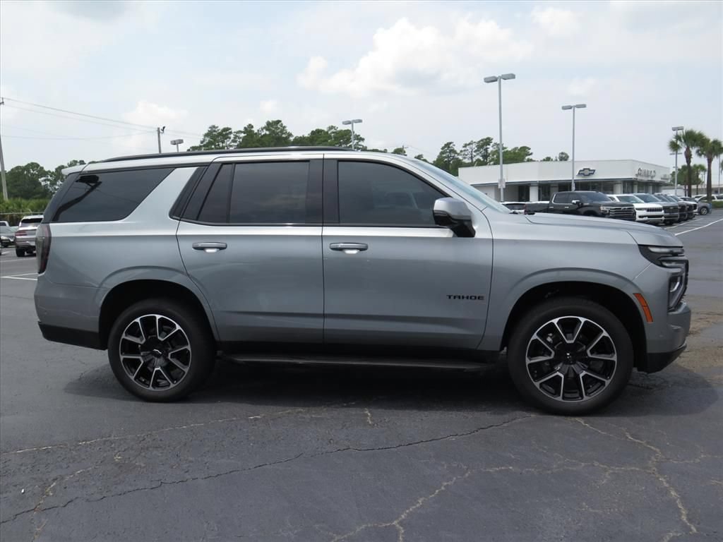 Used 2025 Chevrolet Tahoe RST w/ Comfort Package RWD image 2