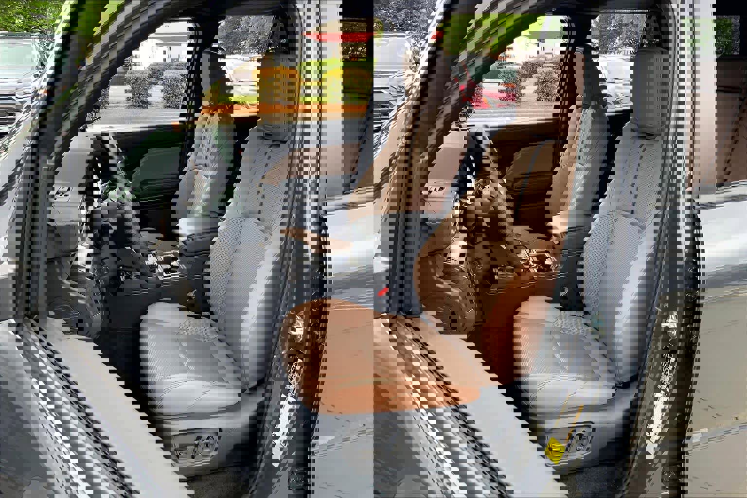 Used 2026 Toyota 4Runner Limited AWD/4WD image 8