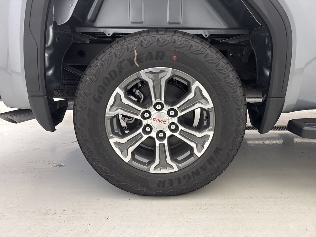 New 2026 GMC Sierra 1500 SLE AWD/4WD image 7
