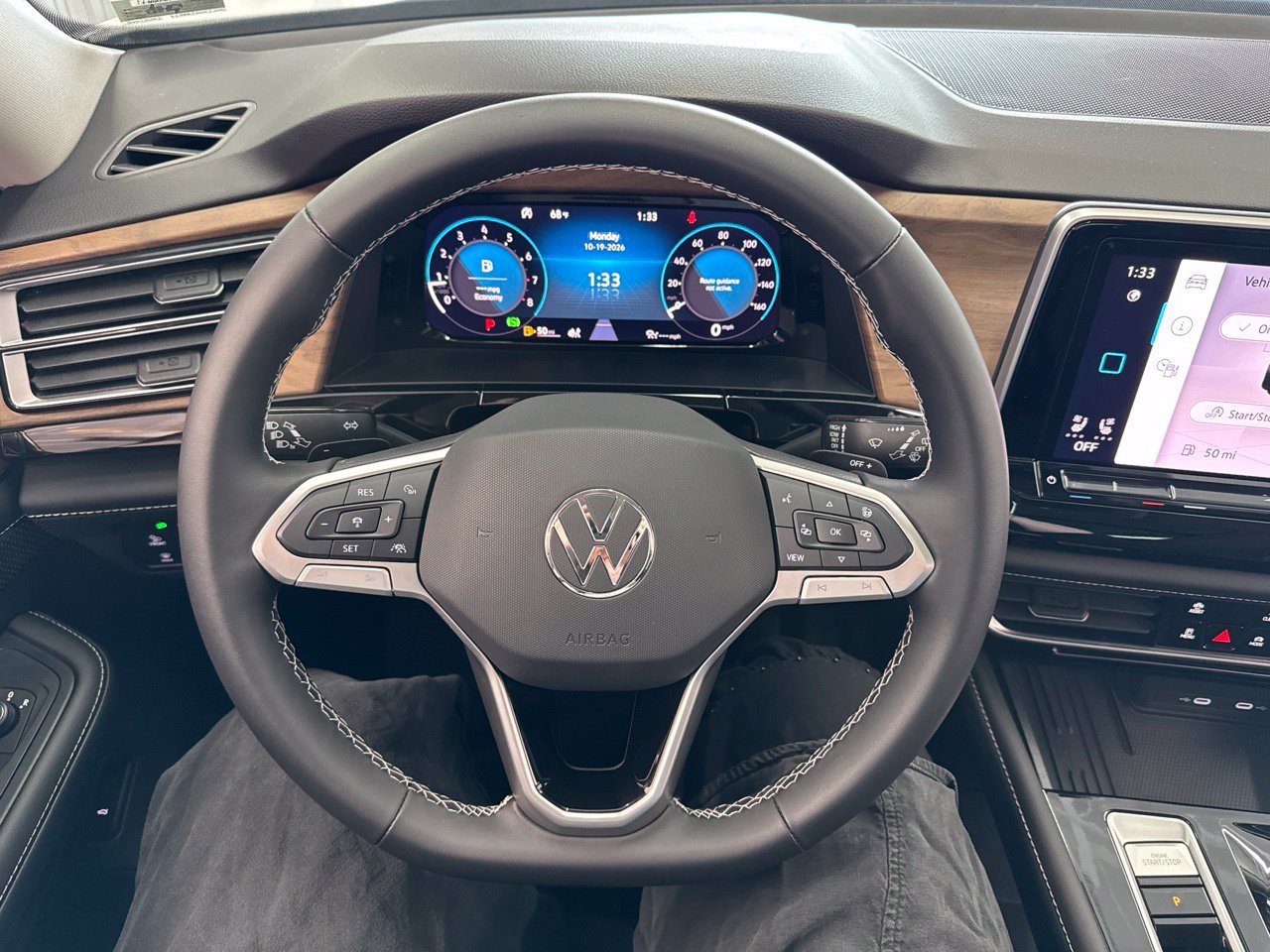 Used 2026 Volkswagen Atlas SE FWD image 21