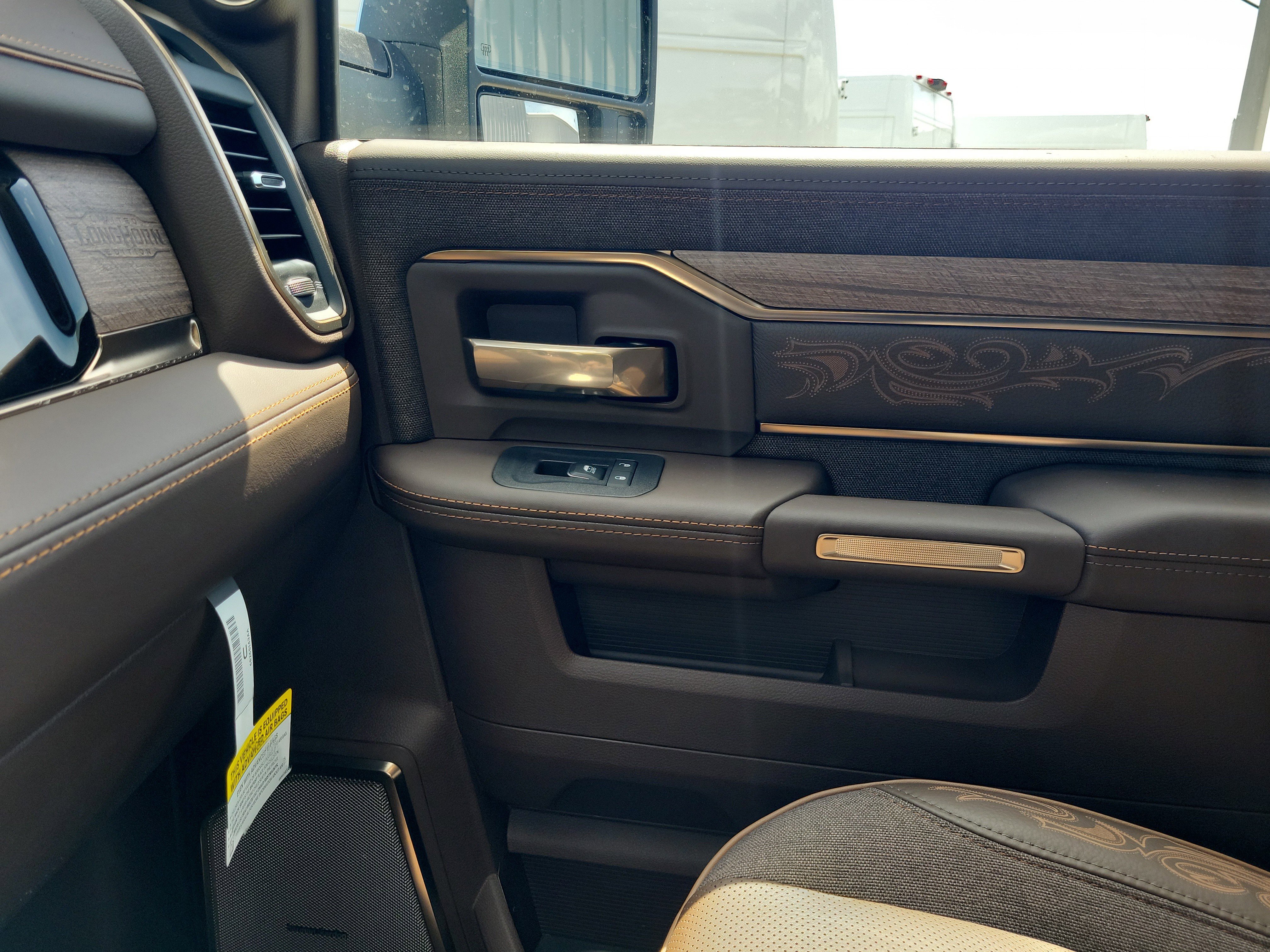 New 2026 RAM 2500 Limited AWD/4WD image 21