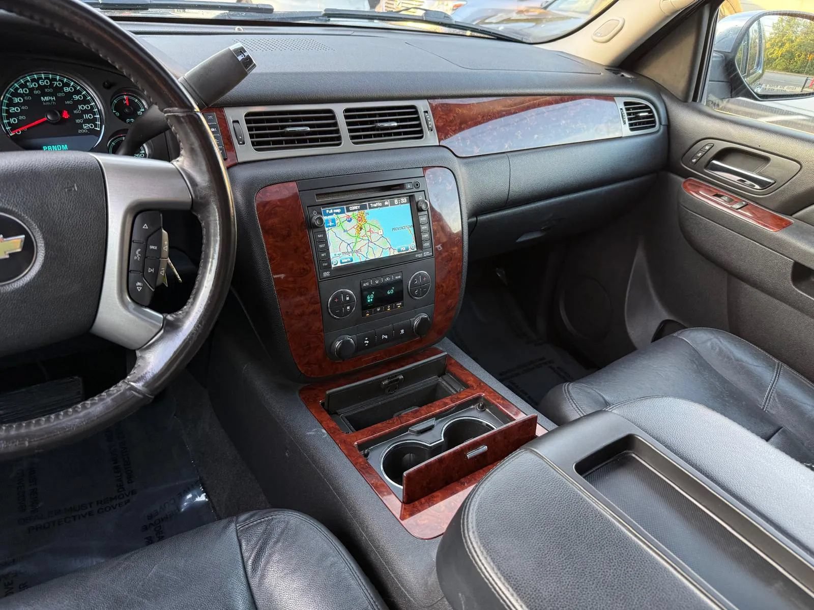 Used 2010 Chevrolet Tahoe LTZ AWD/4WD image 22