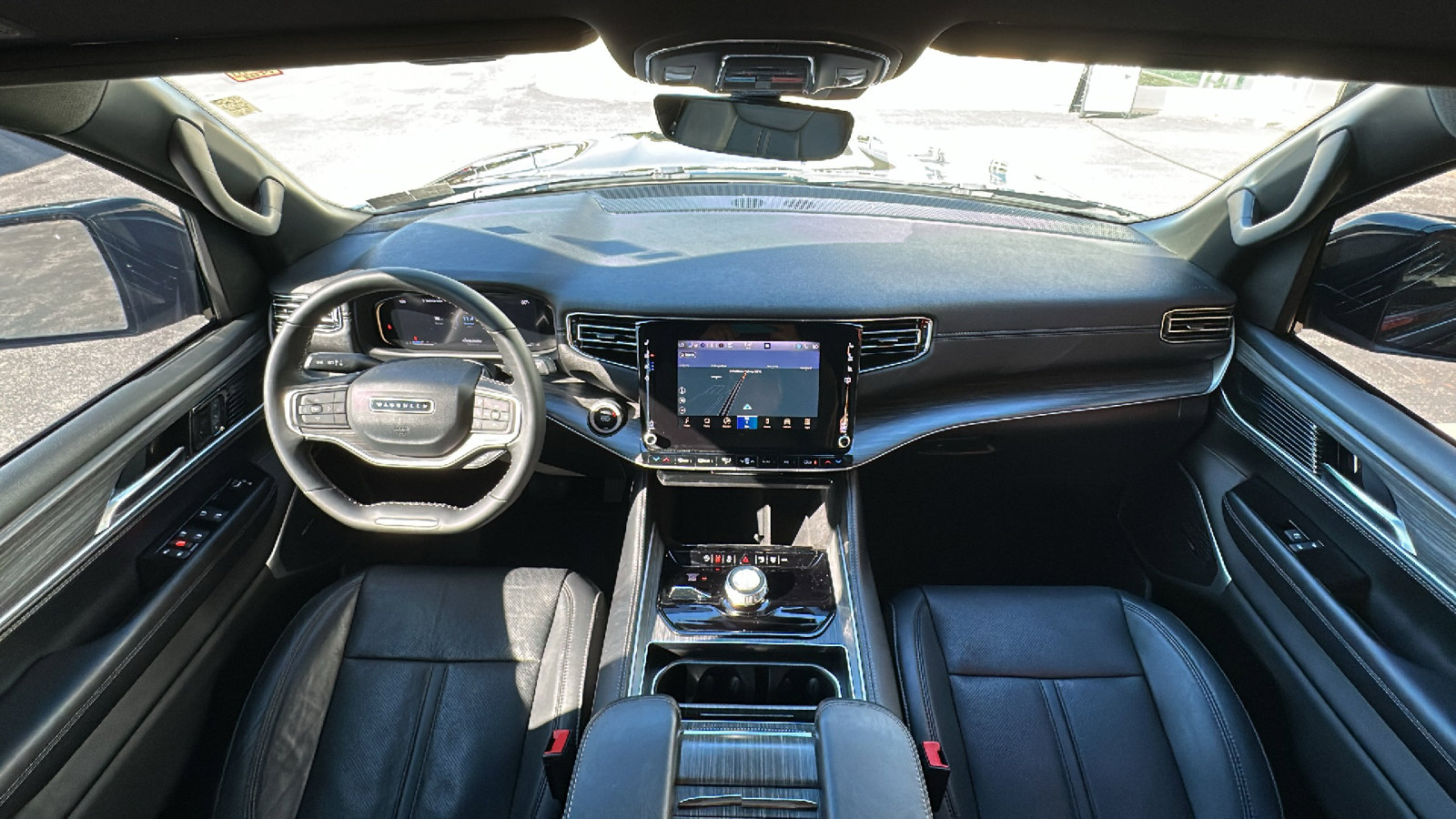 Used 2023 Jeep Wagoneer L Series II image 26