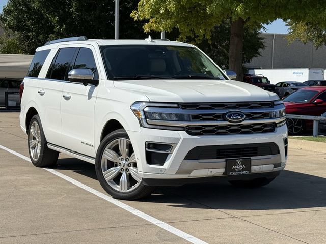 Used 2024 Ford Expedition Platinum RWD image 2