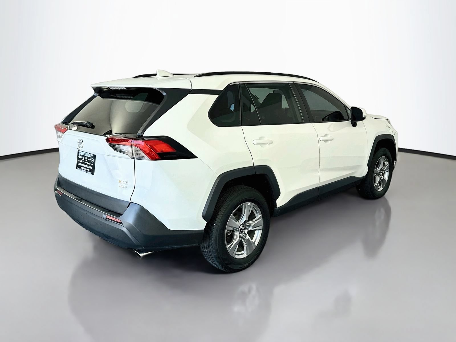 Used 2023 Toyota RAV4 XLE w/ Convenience Package AWD/4WD image 7
