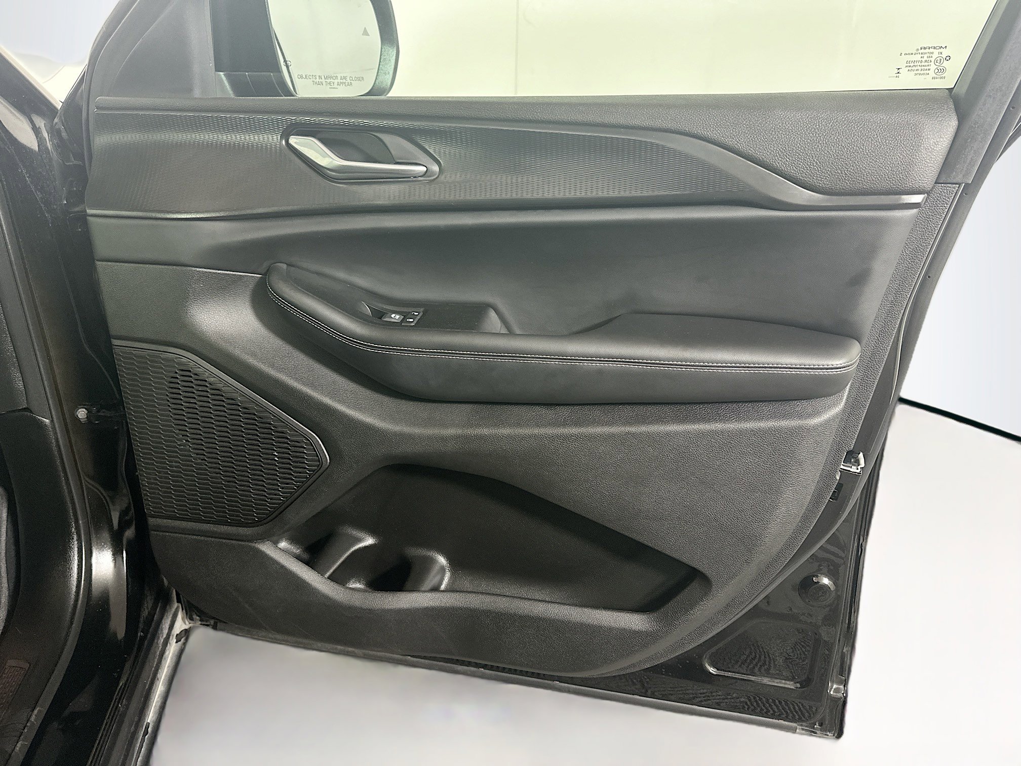 Used 2025 Jeep Grand Cherokee L Laredo image 35