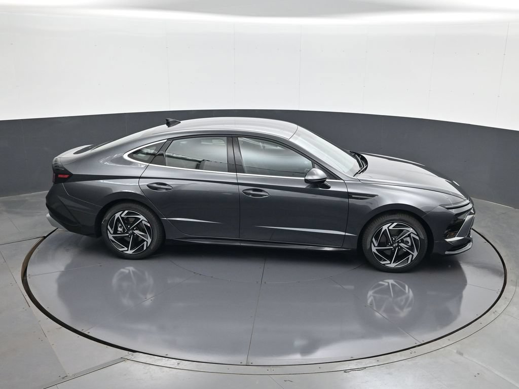 New 2026 Hyundai Sonata SEL FWD image 16