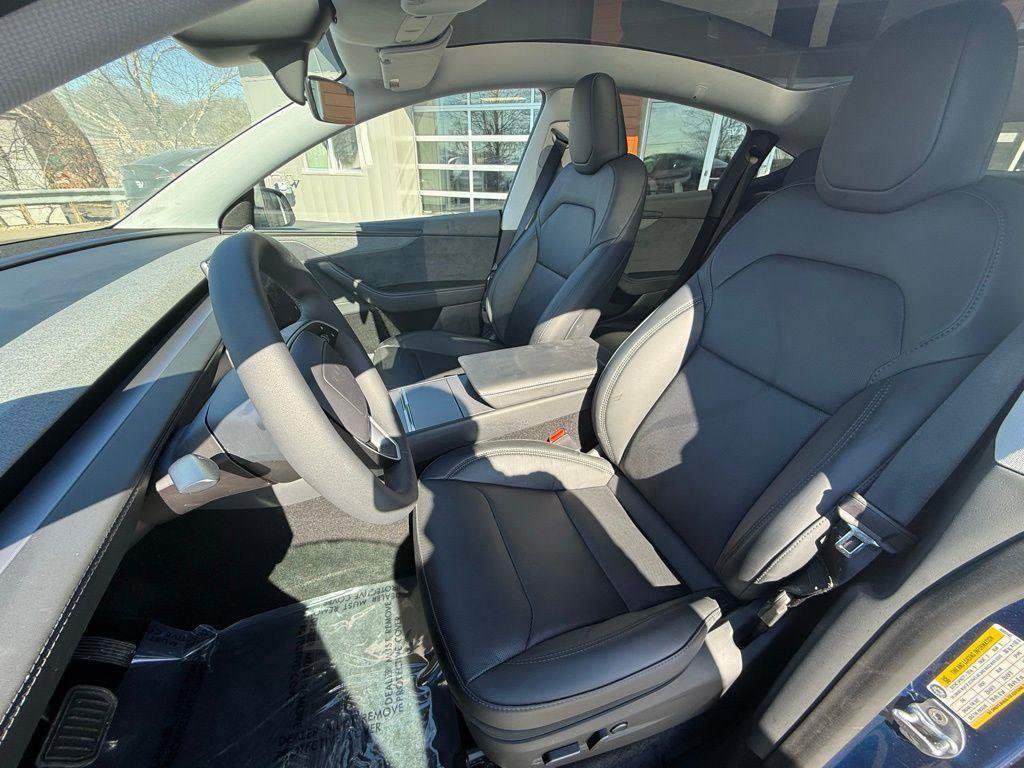 Used 2026 Tesla Model Y Long Range AWD/4WD image 11