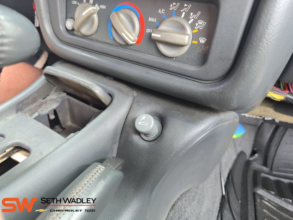 Used 1994 Pontiac Firebird Trans Am RWD image 25