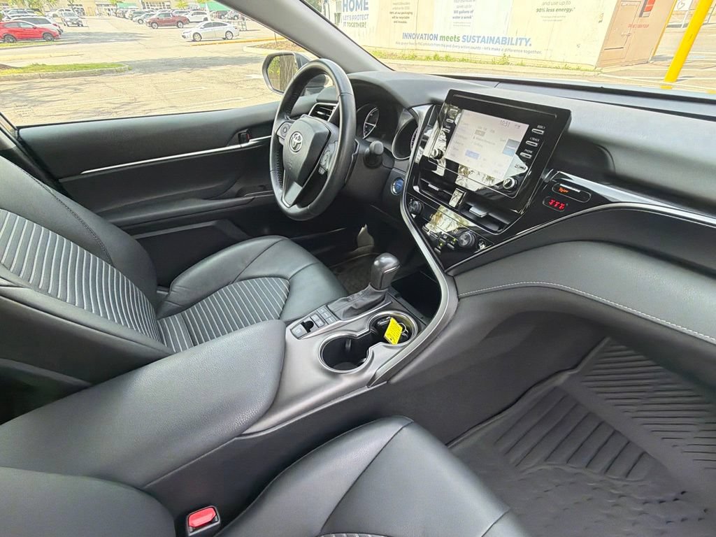 Used 2024 Toyota Camry SE FWD image 29