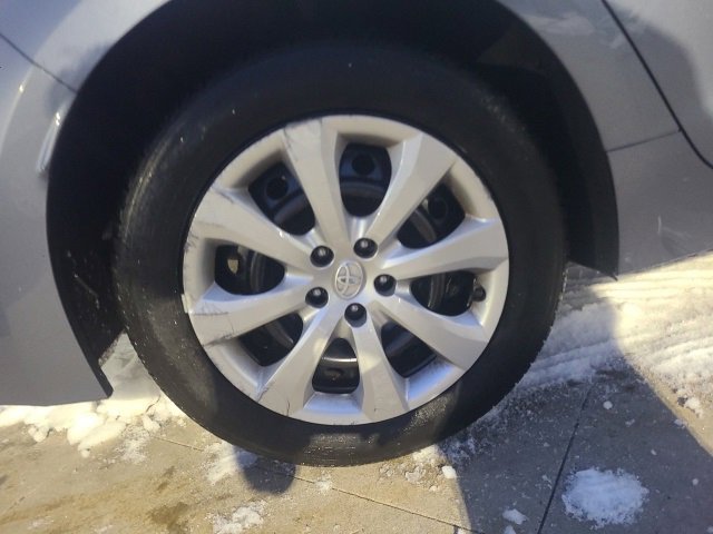 Used 2022 Toyota Corolla LE image 10