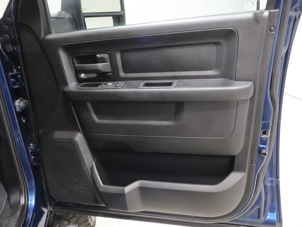 Used 2023 RAM 3500 Tradesman AWD/4WD image 22