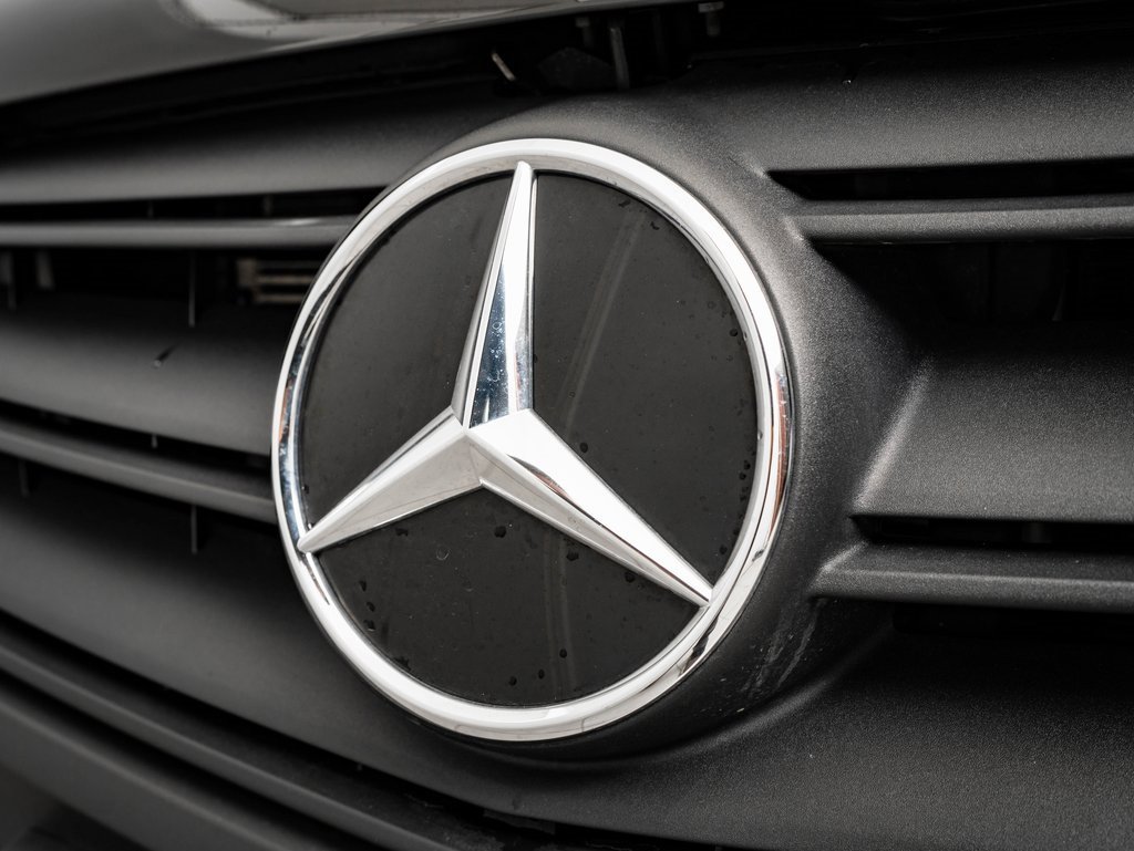Used 2023 Mercedes-Benz Metris Passenger image 3