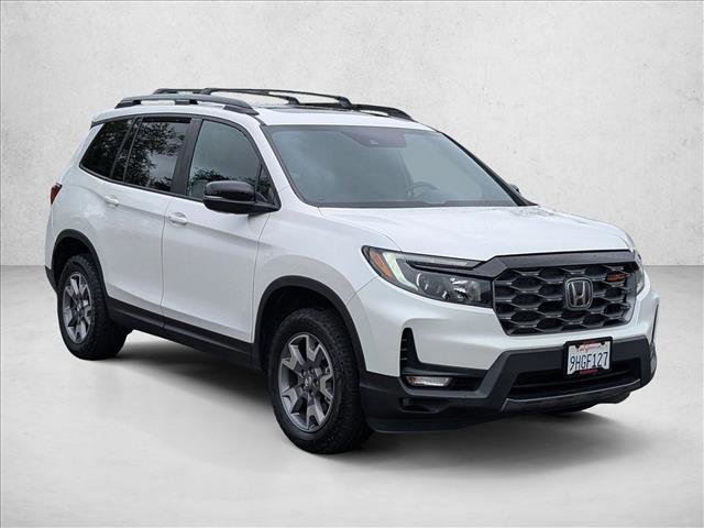 Used 2023 Honda Passport TrailSport image 3