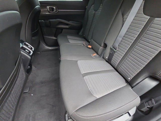 New 2026 Kia Sorento LX FWD image 25