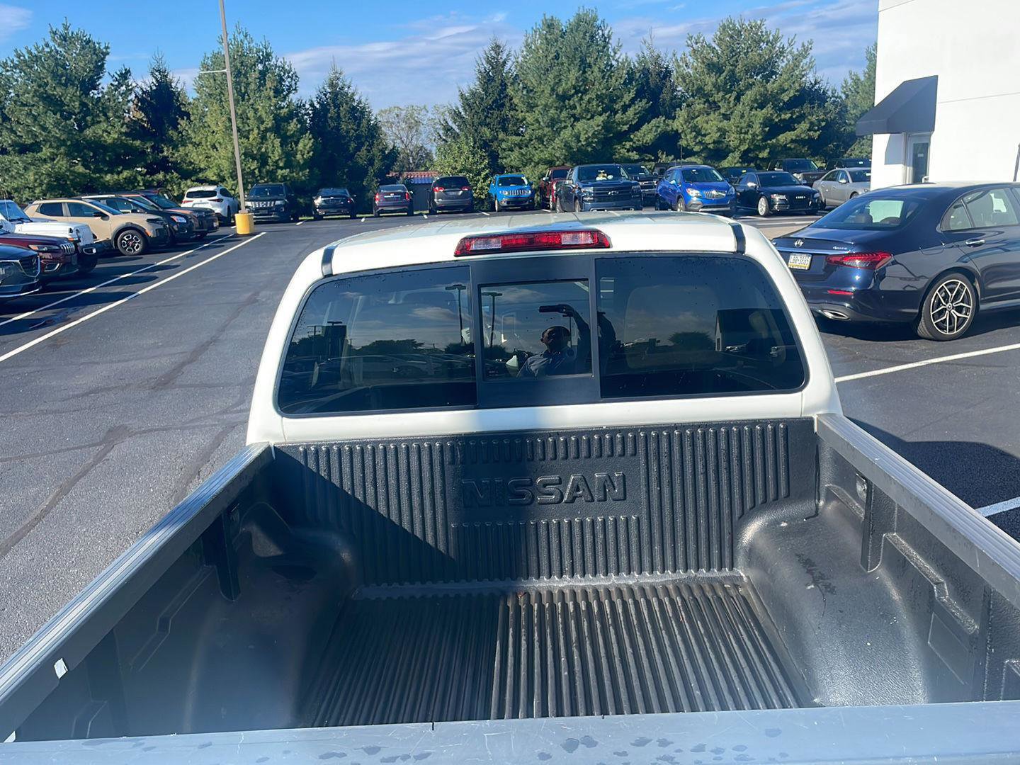 Used 2019 Nissan Frontier SV image 5