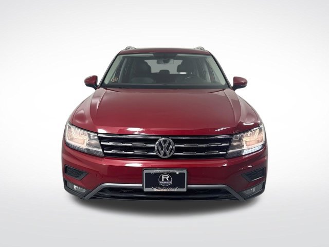Used 2018 Volkswagen Tiguan SEL AWD/4WD image 25
