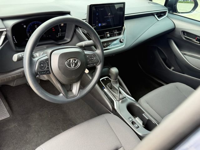 Used 2026 Toyota Corolla LE FWD image 9