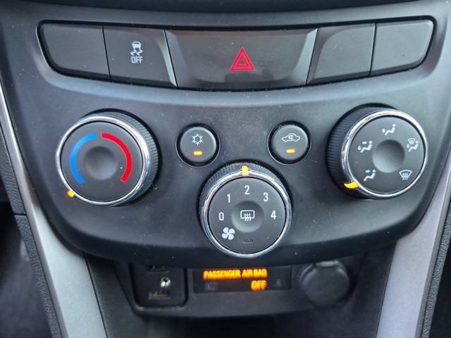 Certified 2020 Chevrolet Trax LT w/ Sun & Sound Package AWD/4WD image 22