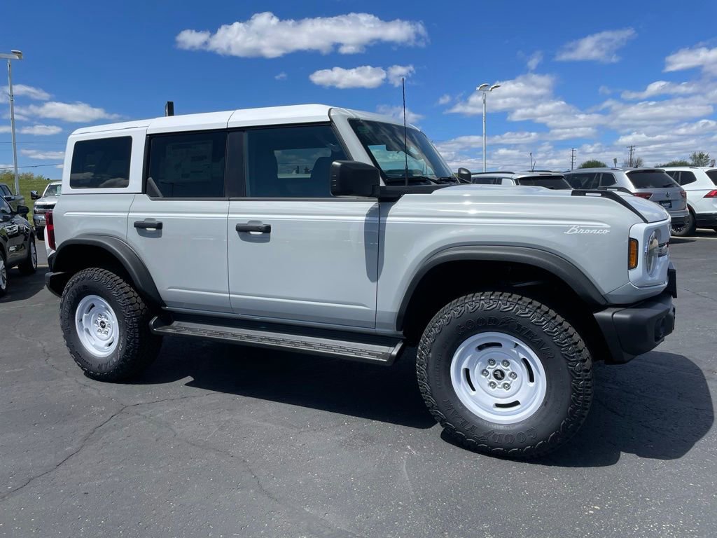 New 2026 Ford Bronco Heritage Edition AWD/4WD image 2