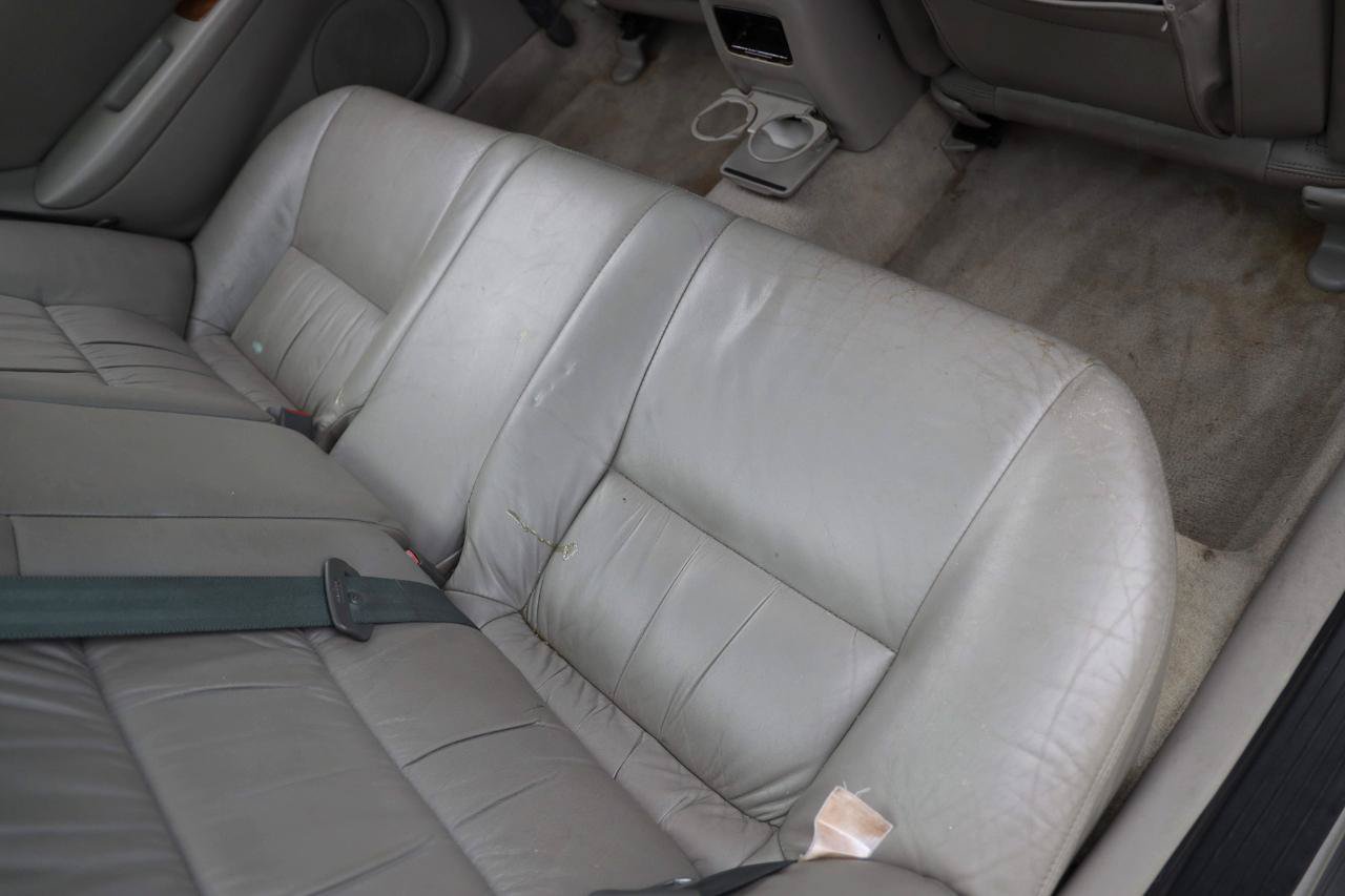 Used 1998 Lexus ES 330 w/ Leather Trim Pkg FWD image 12