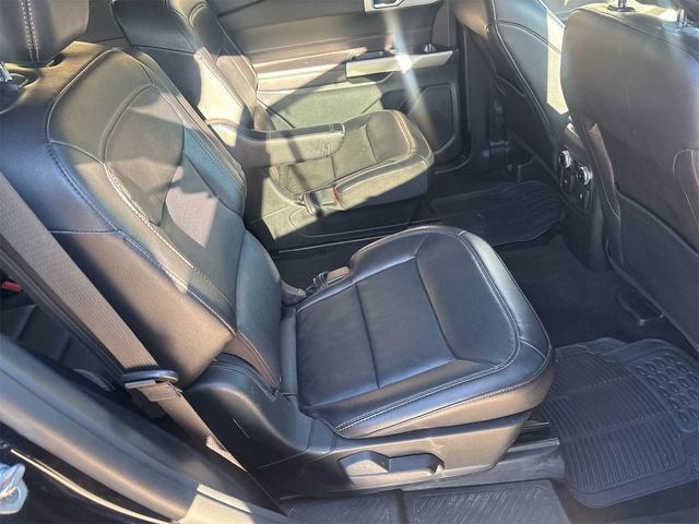 Used 2023 Ford Explorer Limited image 11
