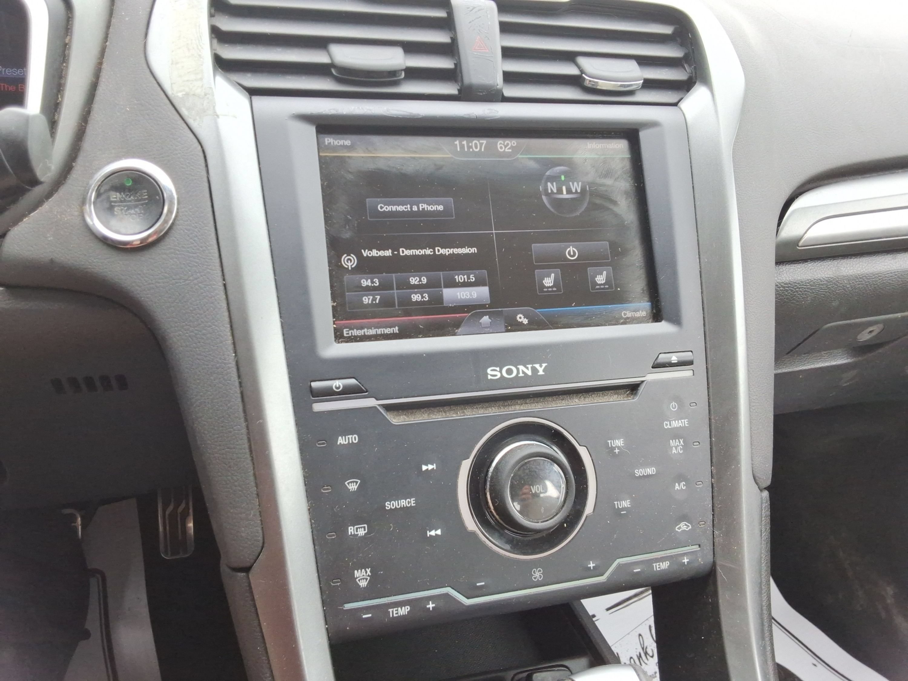 Used 2014 Ford Fusion Titanium FWD image 15