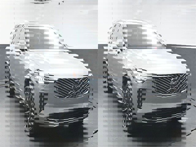 Used 2026 Volvo XC90 B6 Plus w/ Protection Package Premier image 2