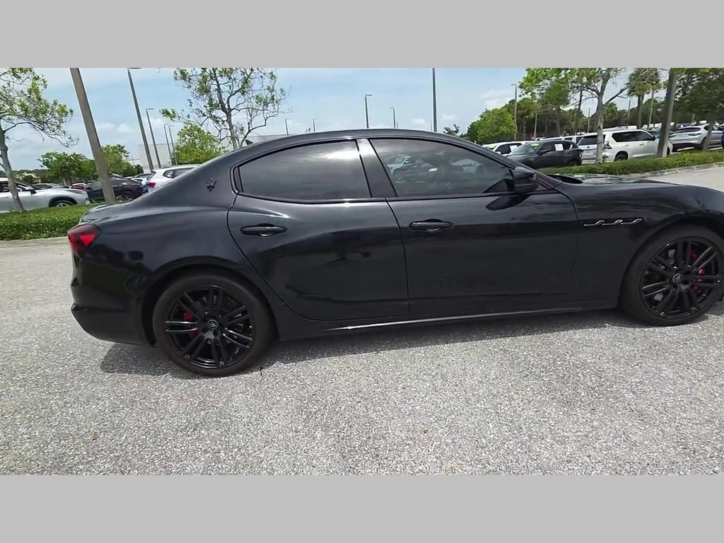 Used 2023 Maserati Ghibli Modena RWD image 38