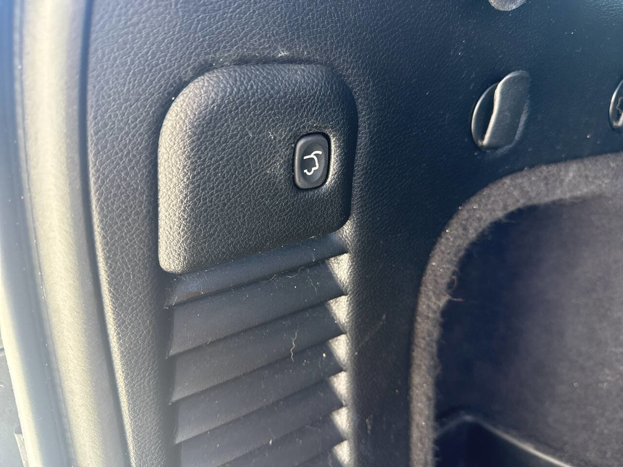 Used 2019 Jeep Grand Cherokee Limited image 57