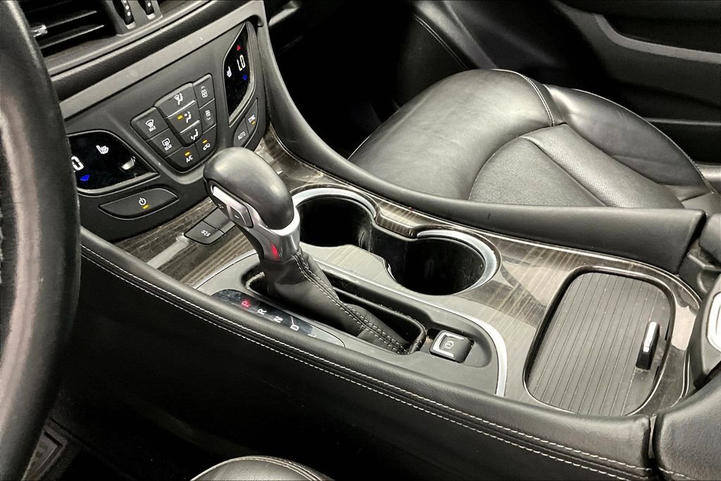 Used 2020 Buick Envision Essence image 17